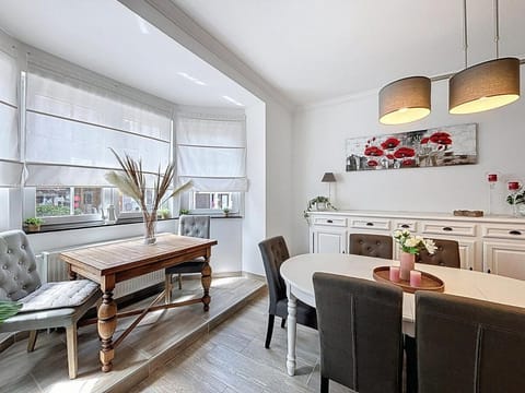 Maison 't Blyhuis in De Panne House in De Panne