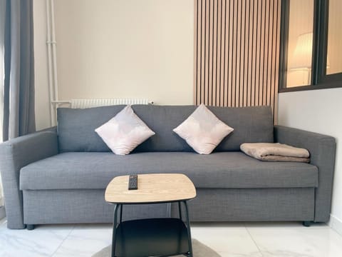 Bed, Living room, Seating area