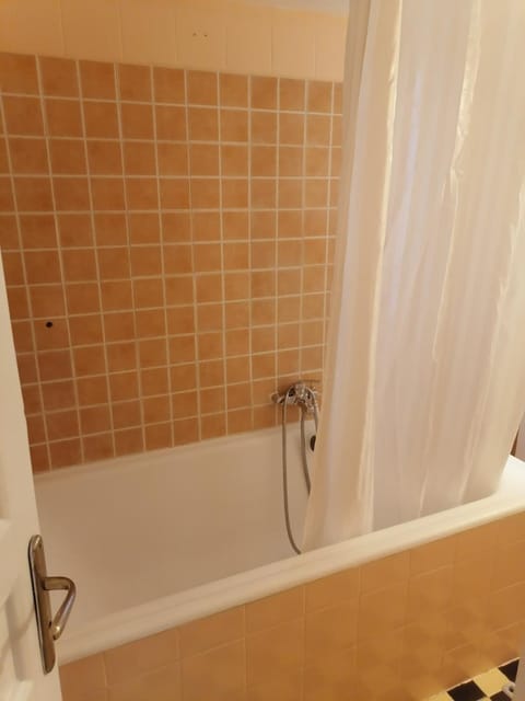 Golden room 6 Bed and Breakfast in Athens