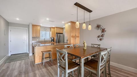 Crescent Royale Condominiums 411 House in Siesta Beach