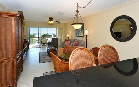 Crescent Royale Condominiums 303 House in Siesta Beach