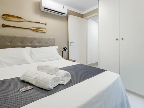Bed, Photo of the whole room, Bedroom, towels, wardrobe, air conditioner
