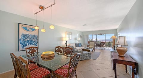 Crescent Royale Condominiums 306 House in Siesta Beach