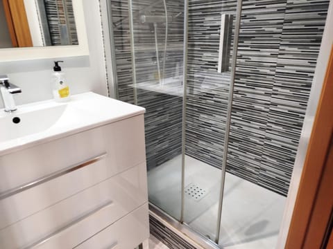 La habitación de Santa Eulalia Vacation rental in L'Hospitalet de Llobregat