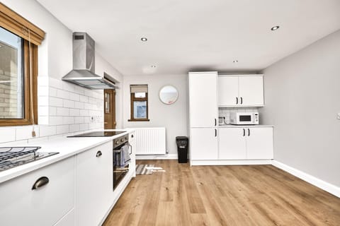 Enterprise Escape by Escape Ordinary House in Portstewart