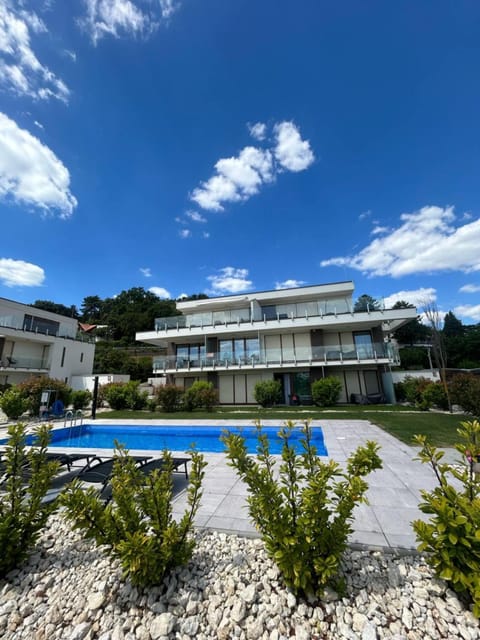 Property building, Day, Swimming pool