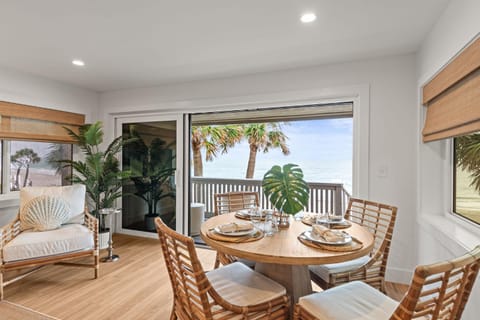 Beachfront Aldea 12 House in Belleair Beach