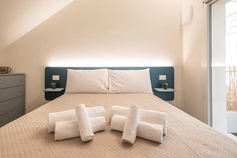 AmazHome - New Seaside & Roomy Home Apartment in Cattolica