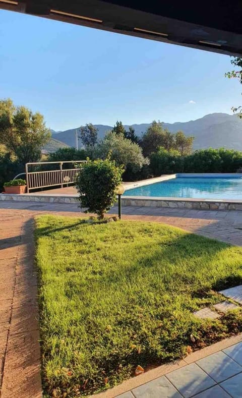 Villa immersa nella natura -Piscina condivisa- Apartment in Sardinia