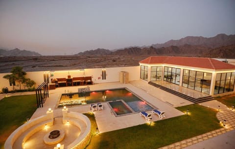 BBQ facilities, Swimming pool