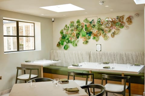 Restaurant/places to eat, Restaurant/places to eat