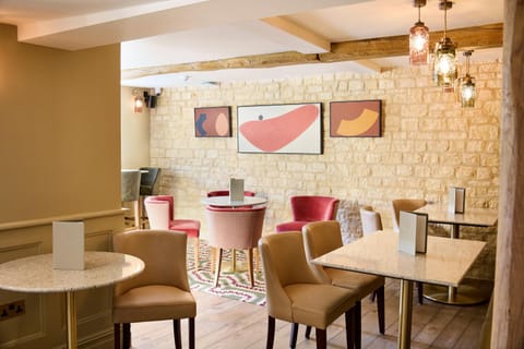 Lounge or bar, Seating area