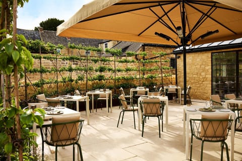 Patio, Restaurant/places to eat, Restaurant/places to eat, Garden, Balcony/Terrace