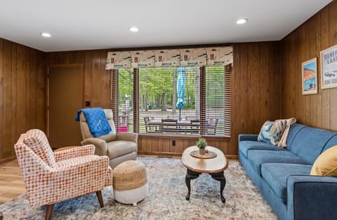 Twin Oaks A House in Wisconsin