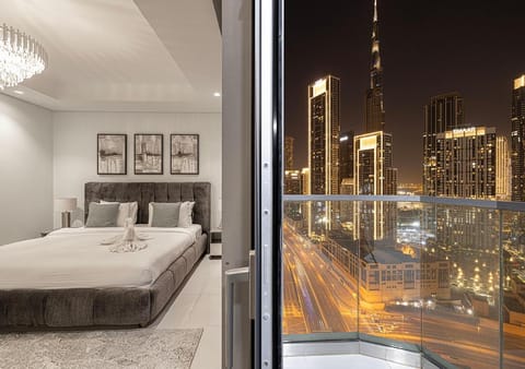 Paramount Midtown Hotel - Luxury Apartments & Infinity Pool with Burj Khalifa View Apartment in Dubai