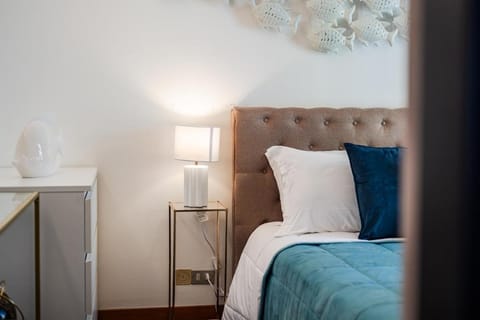 Sea View Home - Steps to Sea - AC - WiFi - Center Apartment in Santa Margherita Ligure