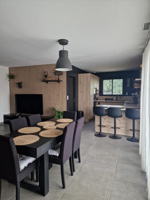 Living room, kitchen