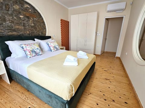 Central Bliss Apartments No1 Apartment in Kavala