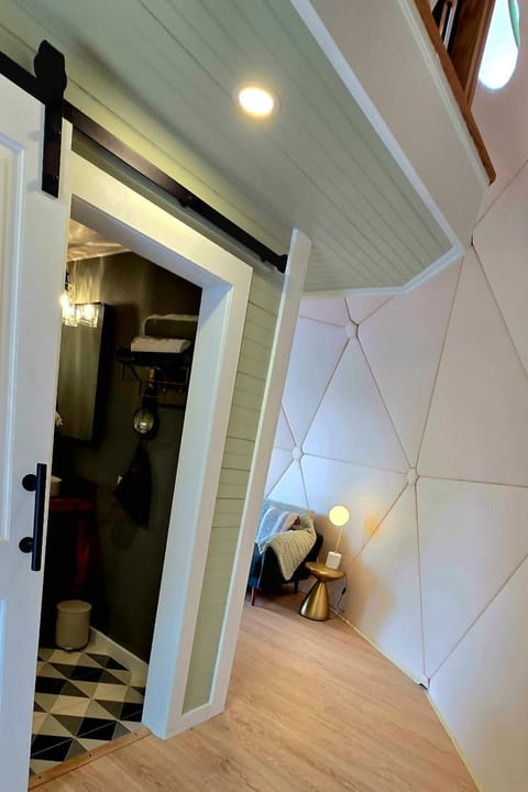 Falling Stars at Bull Shoals Lake Luxury tent in Arkansas