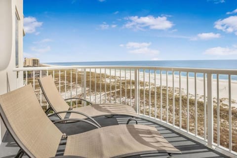 Spanish Key 504 next to Flora-Bama Sleeps 8 House in Ono Island