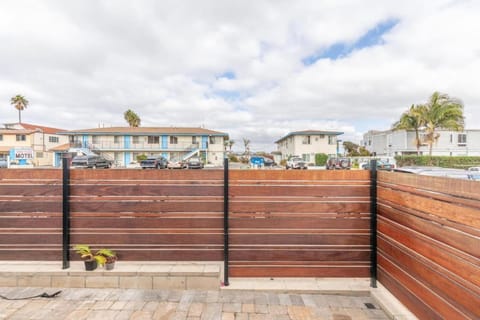 Ocean Beach Bungalow Separate Entry House in Ocean Beach