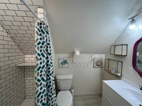 Wolf Pond 2 ONLY 3 Miles to Lake Placid Apartment in Ray Brook