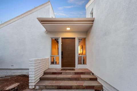 Perfect home in Sedona With HotTub House in Village of Oak Creek