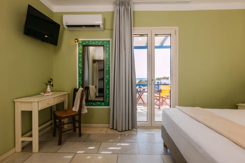 Perama Studios Apartment in Agios Prokopios