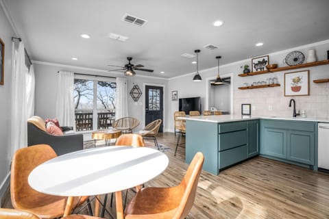 River Access Pet Friendly Fishing BBQ Sleeps 5 House in Kyle