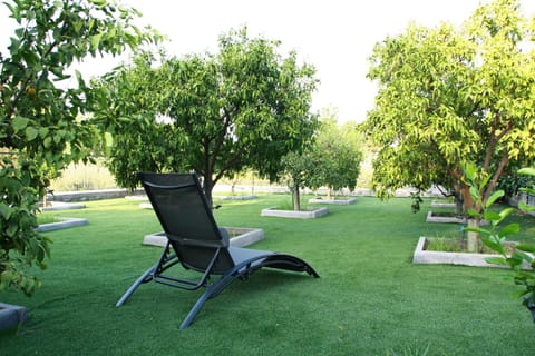 Solarium, Garden view, sunbed