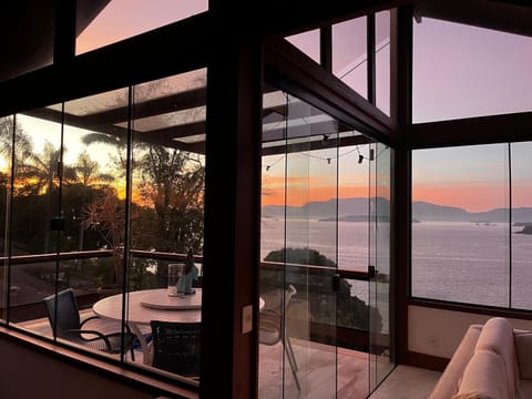 Balcony/Terrace, Living room