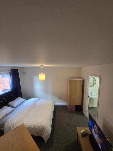 Ensuite room in Wolverhampton city center Vacation rental in Wolverhampton
