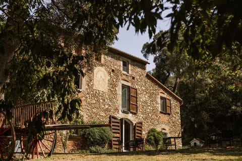 Property building, Facade/entrance, Garden