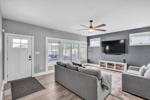 Pet-Friendly Getaway with Golf & Private Patio Retreat home House in South Bend