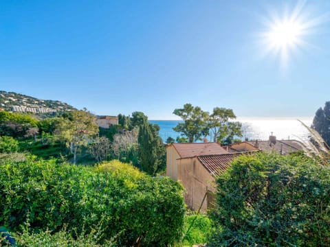 Studio pour 4 avec Wi-Fi et vue mer - FR-1-827-88 Apartment in Roquebrune-Cap-Martin