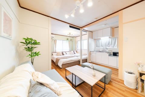 Bed, Kitchen or kitchenette, Living room, Diving, kitchen