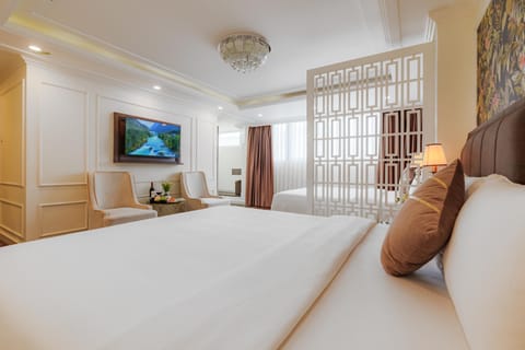 Bed, Bedroom, Guests