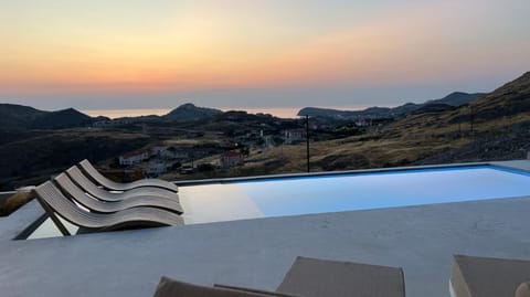 Property building, View (from property/room), View (from property/room), City view, City view, Garden view, Garden view, Landmark view, Landmark view, Mountain view, Mountain view, Pool view, Pool view, Sea view, Sea view, Swimming pool, Quiet street view, Inner courtyard view