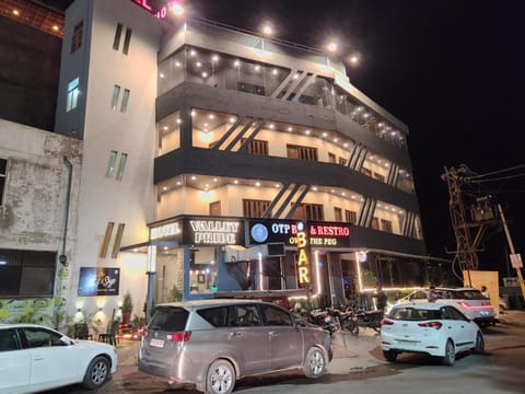 Property building, Parking