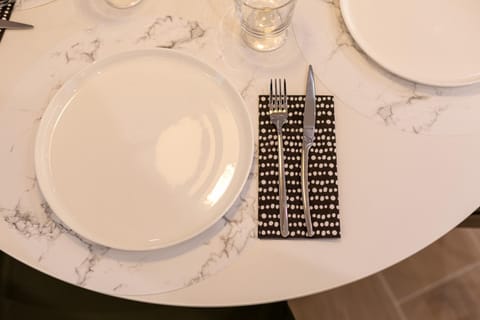 Food and drinks, Food