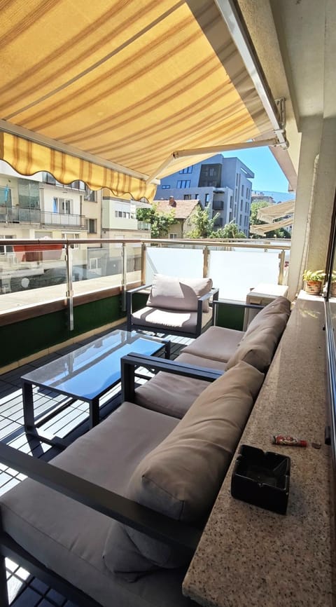 Day, View (from property/room), Balcony/Terrace, Seating area