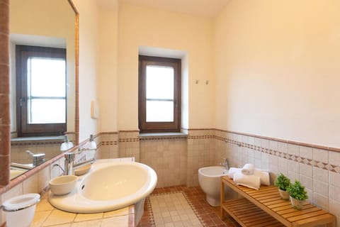 Toilet, Bathroom, Bath