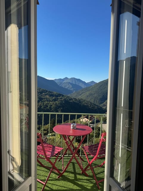 Day, Natural landscape, View (from property/room), Balcony/Terrace, Mountain view