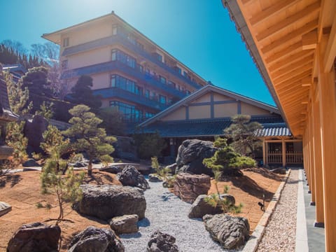 Garden, Garden view