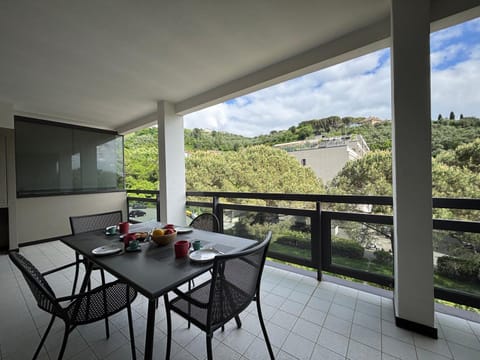 Natural landscape, View (from property/room), Balcony/Terrace
