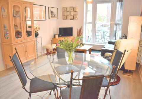 TV and multimedia, Balcony/Terrace, Living room, Dining area