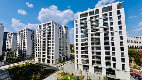 Property building, Neighbourhood, Street view, Location