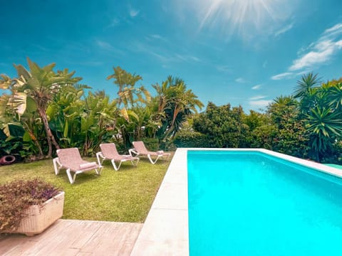 Day, Garden, Pool view, Swimming pool, sunbed