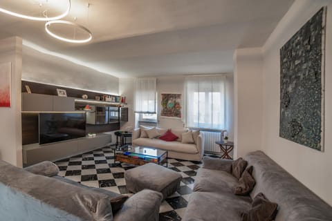 TV and multimedia, Living room, internet, pet friendly, air conditioner