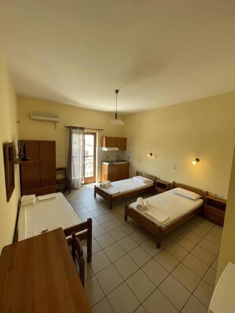 Bed, Photo of the whole room, Bedroom, air conditioner
